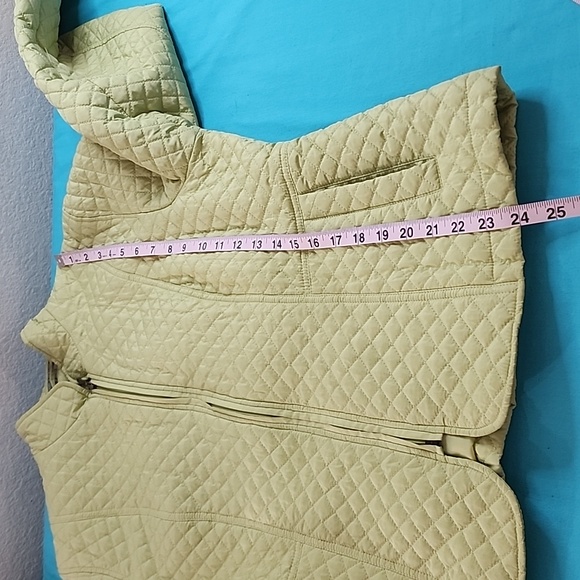 Platinum Utex Quilted Jacket, Size Large - Picture 4 of 11